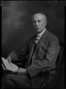 Астон Ф.У. Источник: https://www.npg.org.uk/collections/search/portrait/mw175982/Francis-William-Ashton?