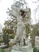 Могила О.Т. Блати в Будапеште на Kerepesi temető. Памятник работы скульптора Petri Lajos