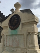 Могила Гей-Люссака на кладбище Пер-Лашез