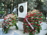 Надгробие Г.Б. Абдуллаева в Баку. Источник: https://clck.ru/35pYMR