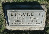 Надгробный камень Ф.С. Брэкетта на Oak Park Cemetery Claremont, Los Angeles County, California, USA. Источник: https://www.findagrave.com/