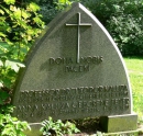 Могила Т. Калуцы на городском кладбище в Гёттингене. Источник: http://grabsteine.genealogy.net/tomb.php?cem=2032&amp;tomb=5977&amp;b=K&amp;lang=es
