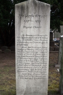 Могила Дж.Кирквуда на Grove Street Cemetery  New Haven New Haven County Connecticut, USA. Источник:  http://www.findagrave.com/cgi-bin/fg.cgi?page=gr&amp;GRid=4364