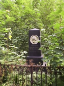 Могила А. Купфера на Смоленском лютеранском кладбище в Санкт-Петербурге. Фото В.Е. Фрадкина, 2004 