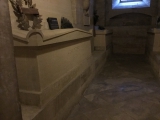 Саркофаг Ж. Перрена в Пантеоне (Париж)