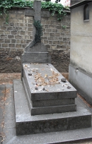 Семейное захоронение Пуанкаре на кладбище Монпарнас в Париже