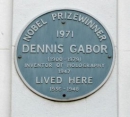 Мемориальная доска на доме Д. Габора в Рагби, Bilton Road. Источник: https://goo.gl/vNebwd