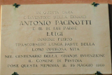 Мемориальная доска А. Пачинотти в  Пистойе на Вилле ди Калория
