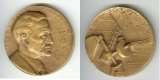 Памятная медаль в честь А. Майкельсона из серии &quot;Великие американцы&quot; Нью-Йоркского ун-та