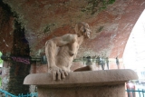 Архимед. Скулптура в Манчестере на территории студенческого кампуса. Источник: https://sites.google.com/site/fizikaiskulptura/novosti-s-orb/arhimed