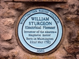 Мемориальная доска У. Стерджену в Уитингтоне. Источник: http://www.geograph.org.uk/photo/2257100
