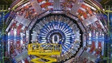 Коллайдер начинает &quot;видеть&quot; возможные следы бозона Хиггса