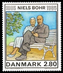 Марка с изображением Н. Бора